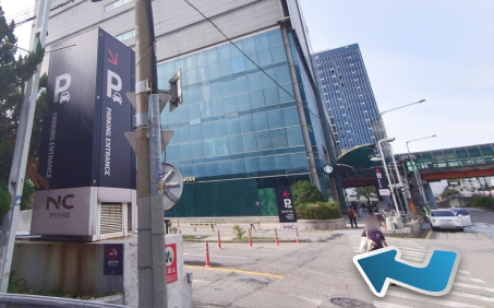 NC 신구로점 주차장 입구